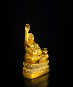a gold statue of a personThánh tăng tài lộc bằng đồng