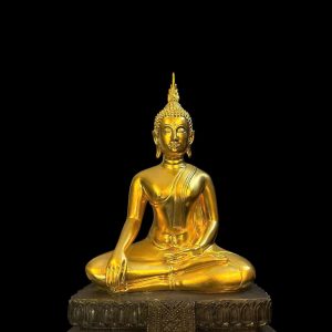 a gold statue of a buddha